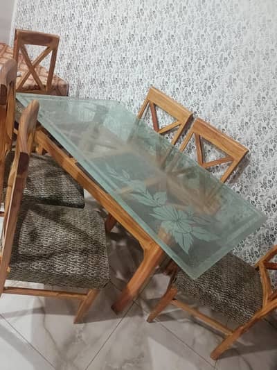 wodden Dinning Table 6 seater