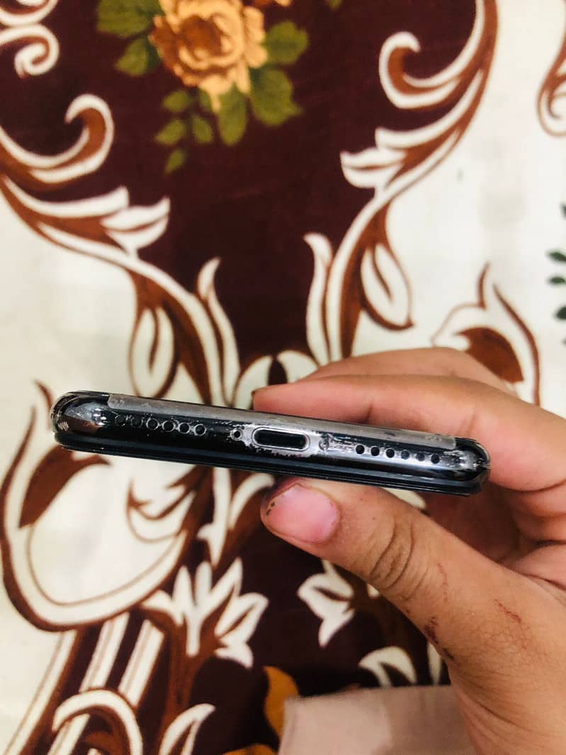 Apple iPhone X 2