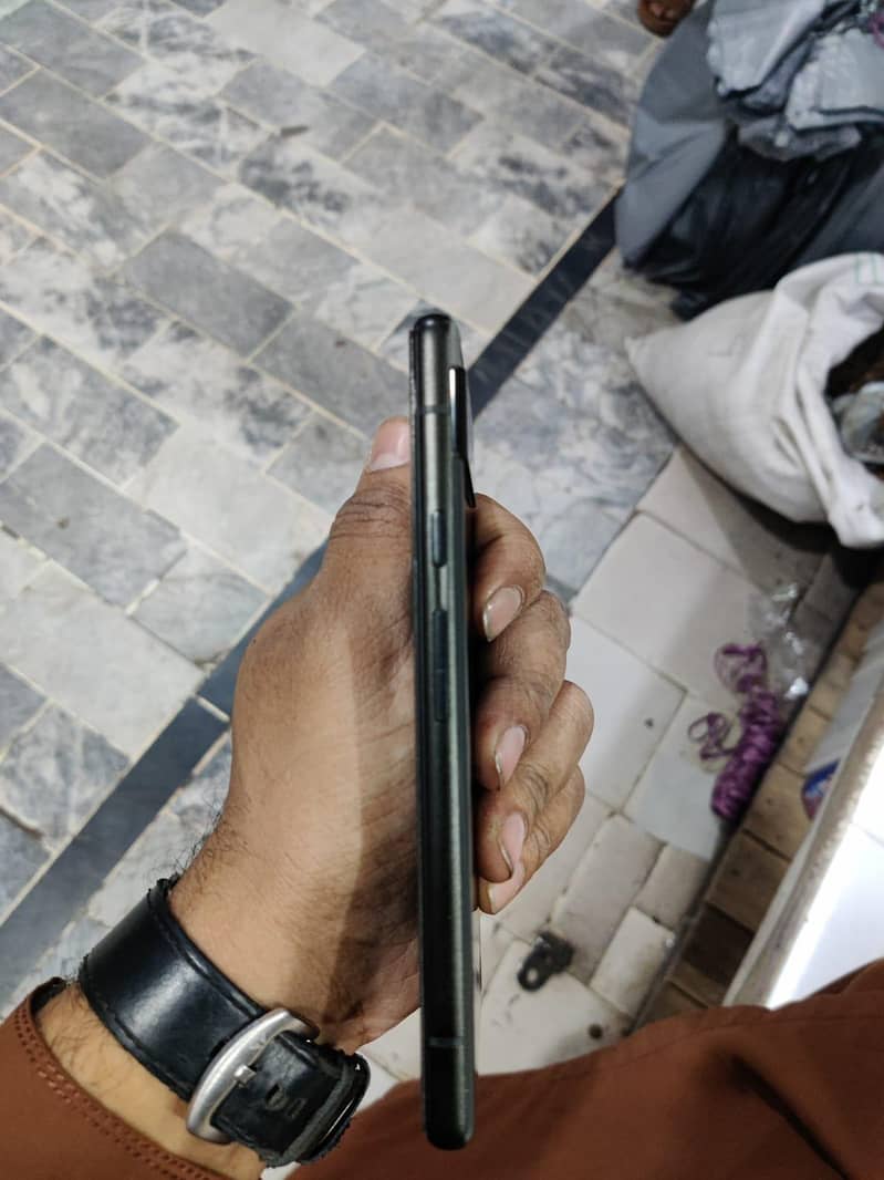 Google Pixel 6a 4