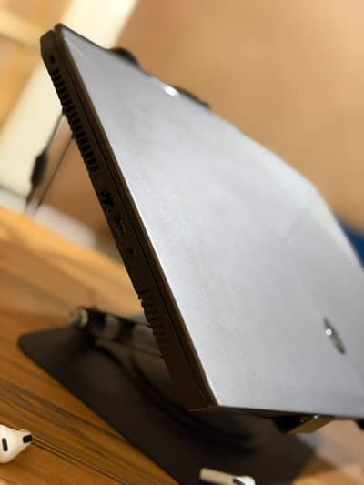 ALIENWARE m15 GAMING LAPTOP
