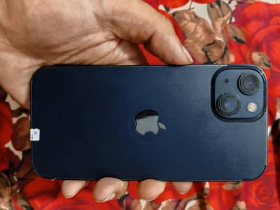Apple iPhone 13