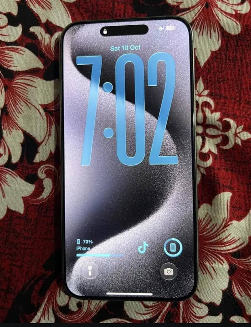 Apple iPhone 15 Pro Max 3