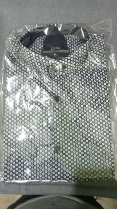  ZARA MAN SHIRTS - WHOLESALE LOT  104 Pcs Brand New Stock Size: S