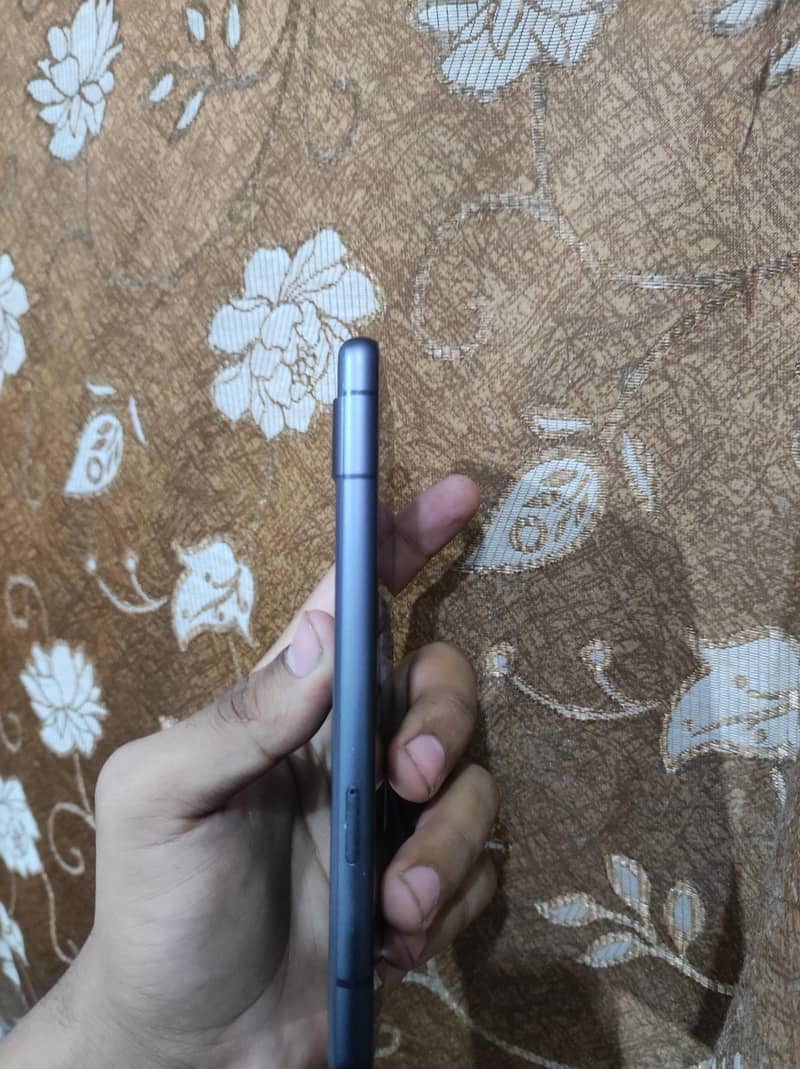 Google Pixel 7a 2