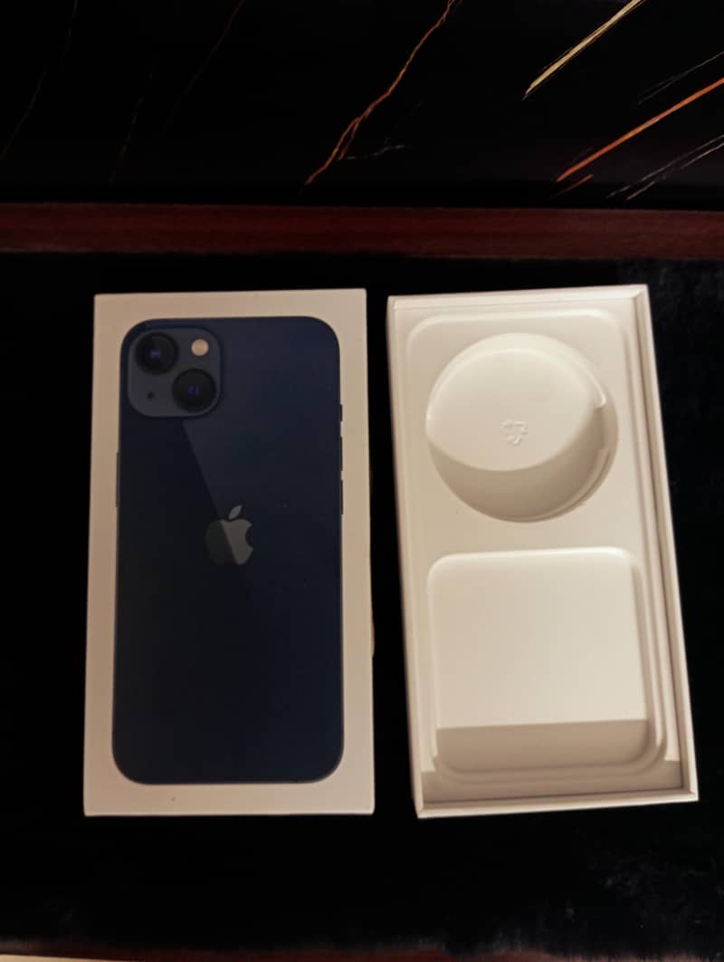Apple iPhone 13 1