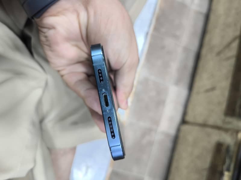 Apple iPhone 13 Pro Max 5