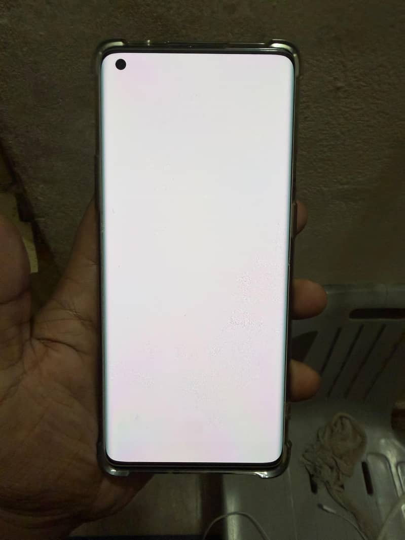 One Plus 8 Pro 0
