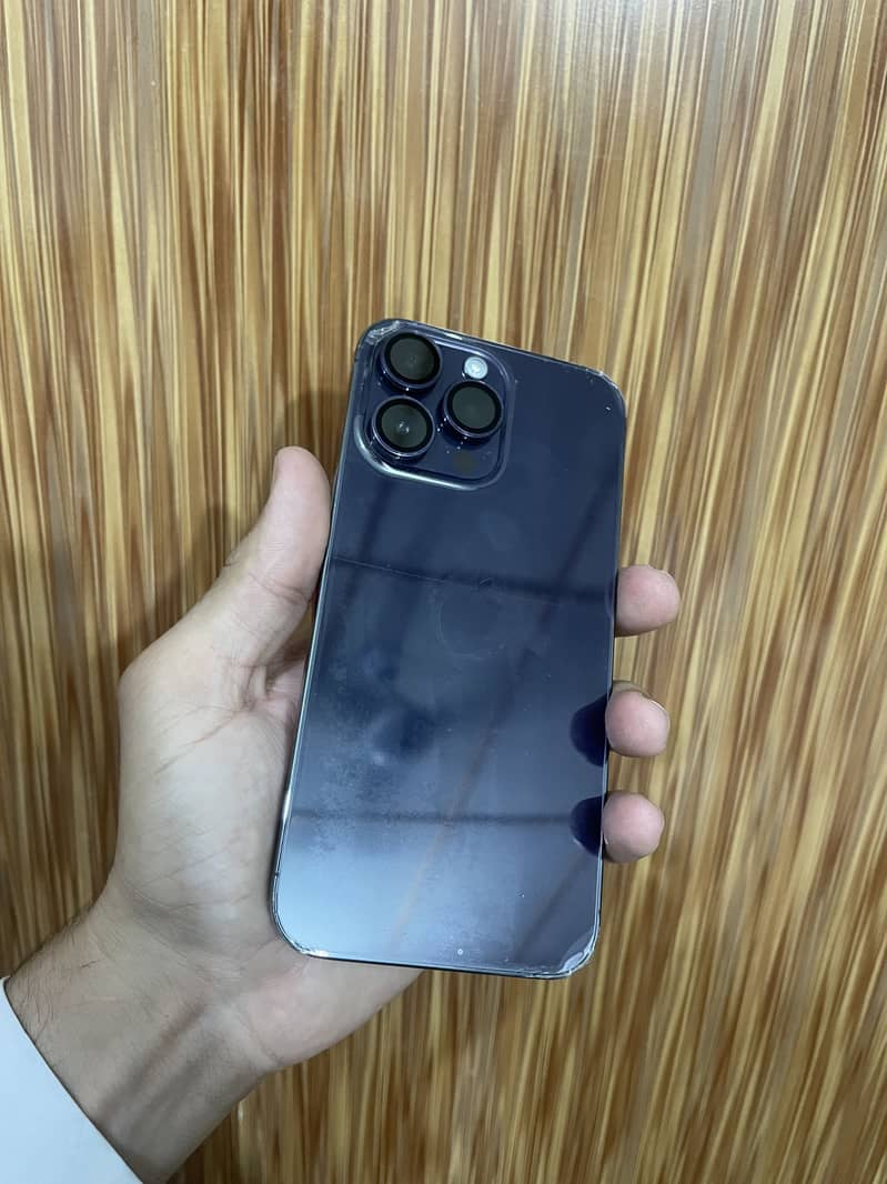 Apple iPhone 14 Pro Max 1
