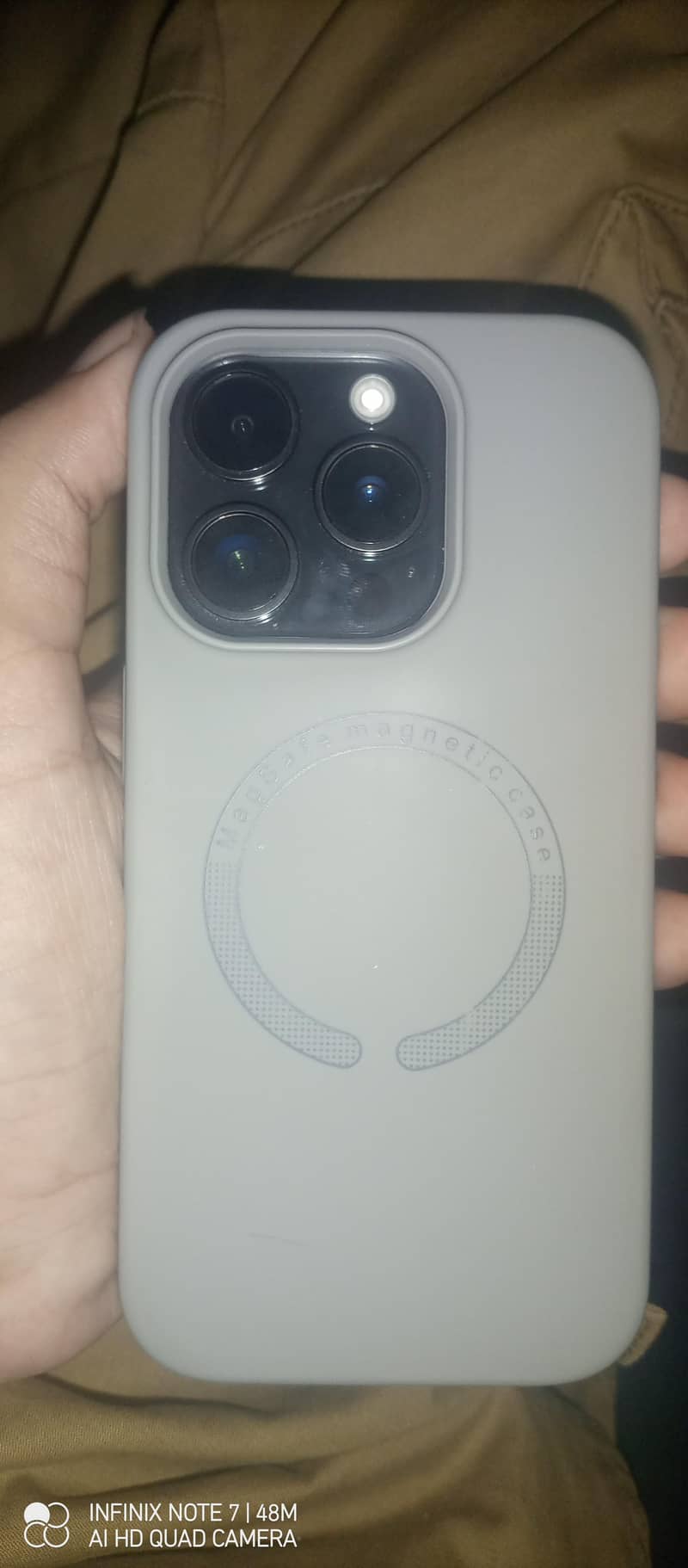 Apple iPhone 15 Pro 0