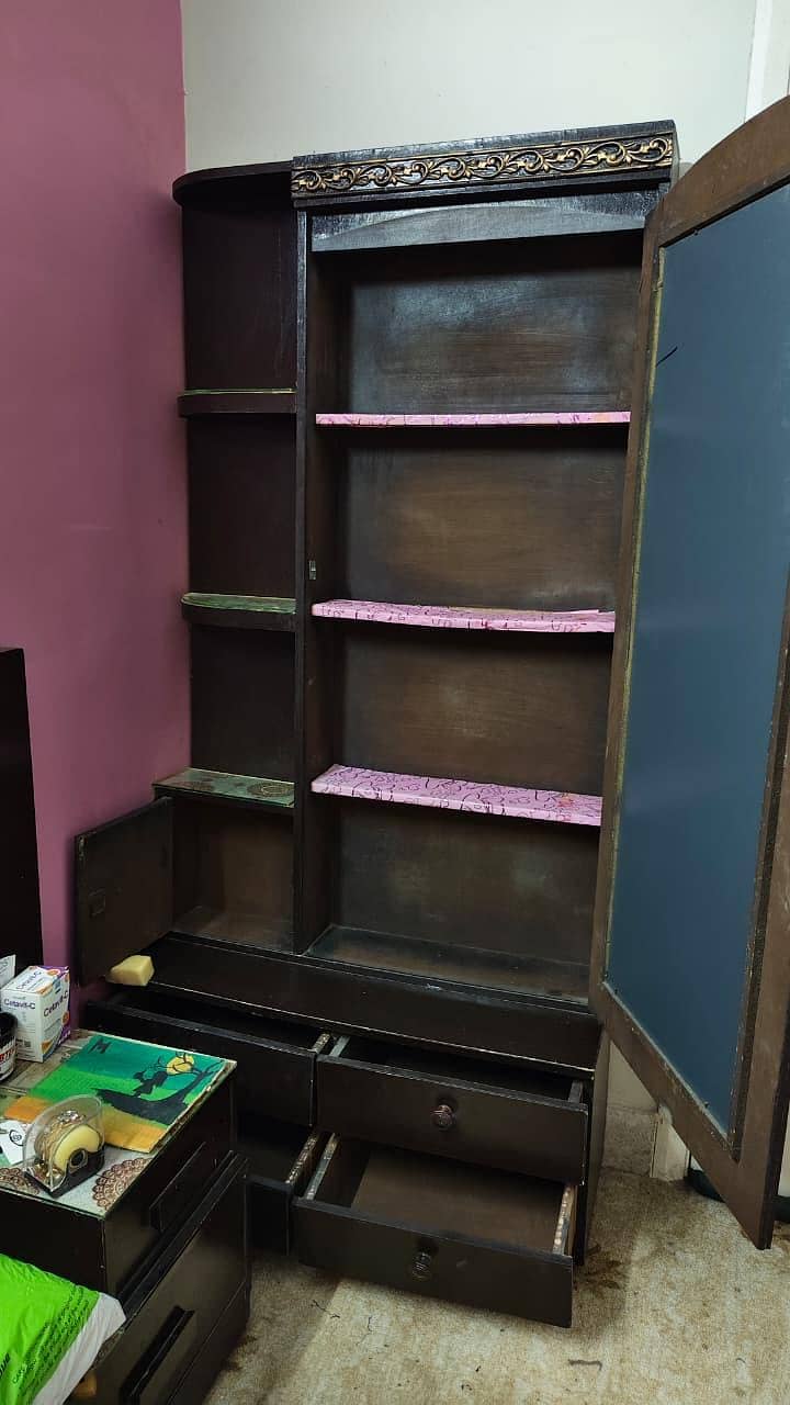 Dressing Table compact size going cheap 1