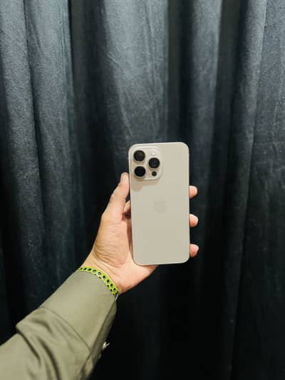 Apple iPhone 15 Pro Max