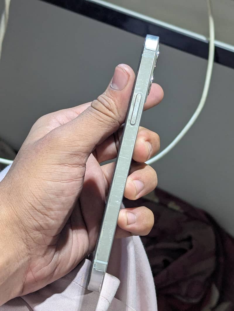 Apple iPhone 12 Pro 6