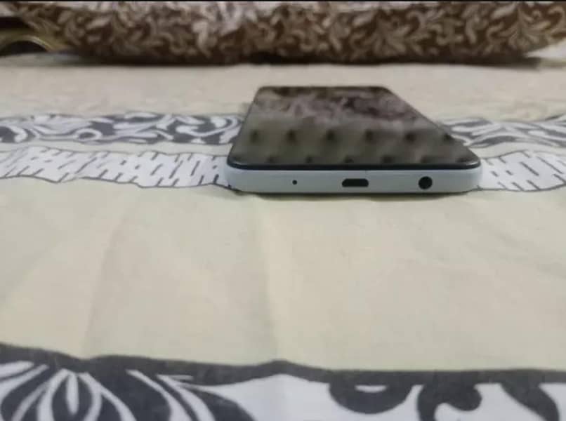 Xiaomi Redmi A2 Plus 3