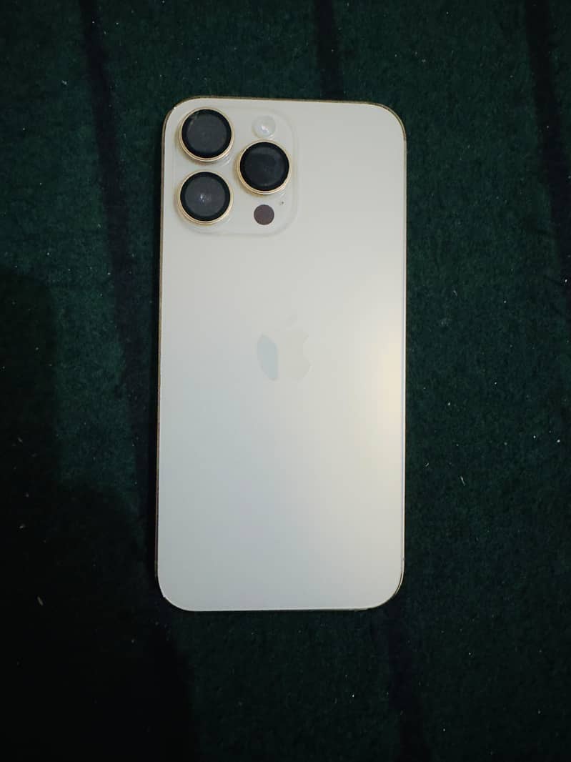 Apple iPhone 14 Pro Max 0