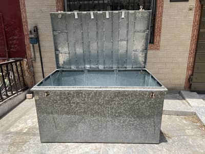 Trunk petti for sale