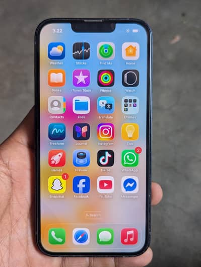 Apple iPhone 13