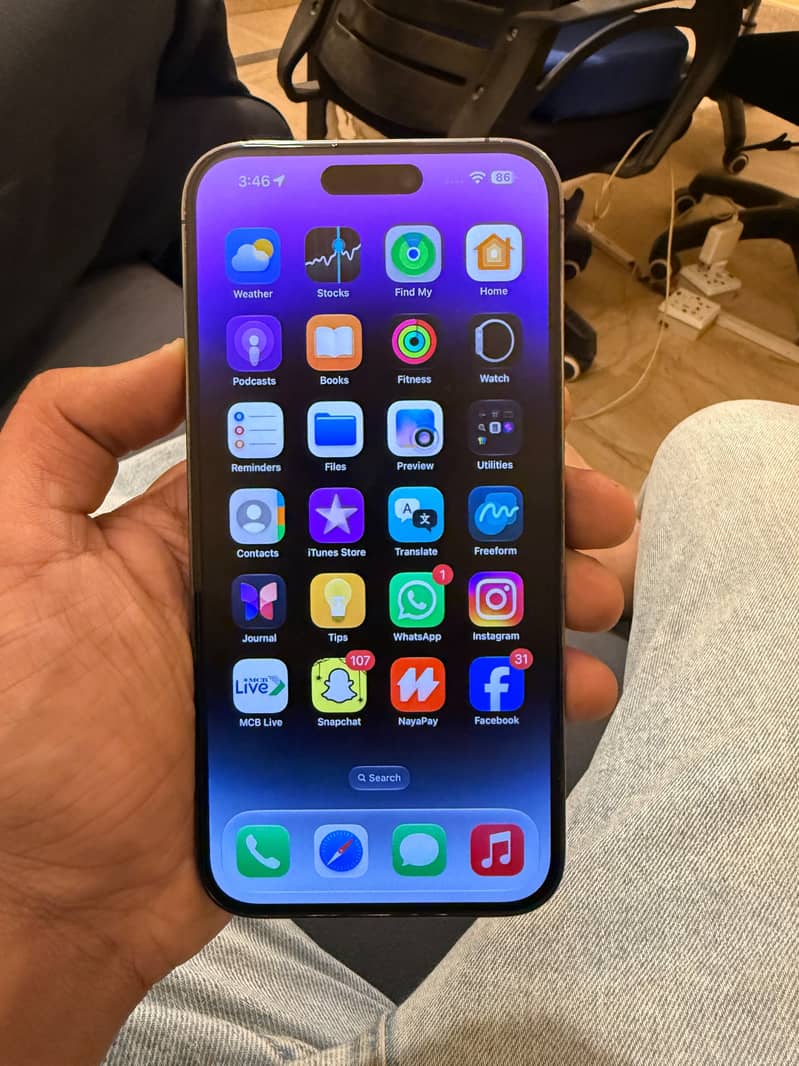 Apple iPhone 14 Pro Max 1