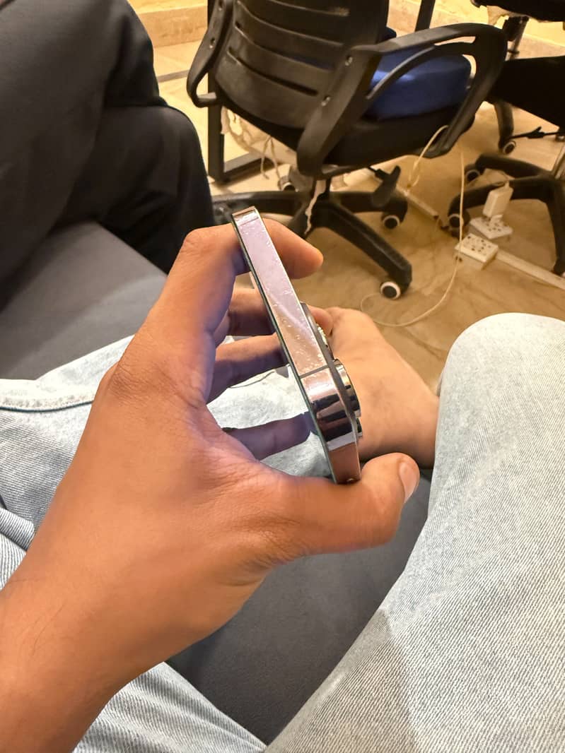 Apple iPhone 14 Pro Max 5