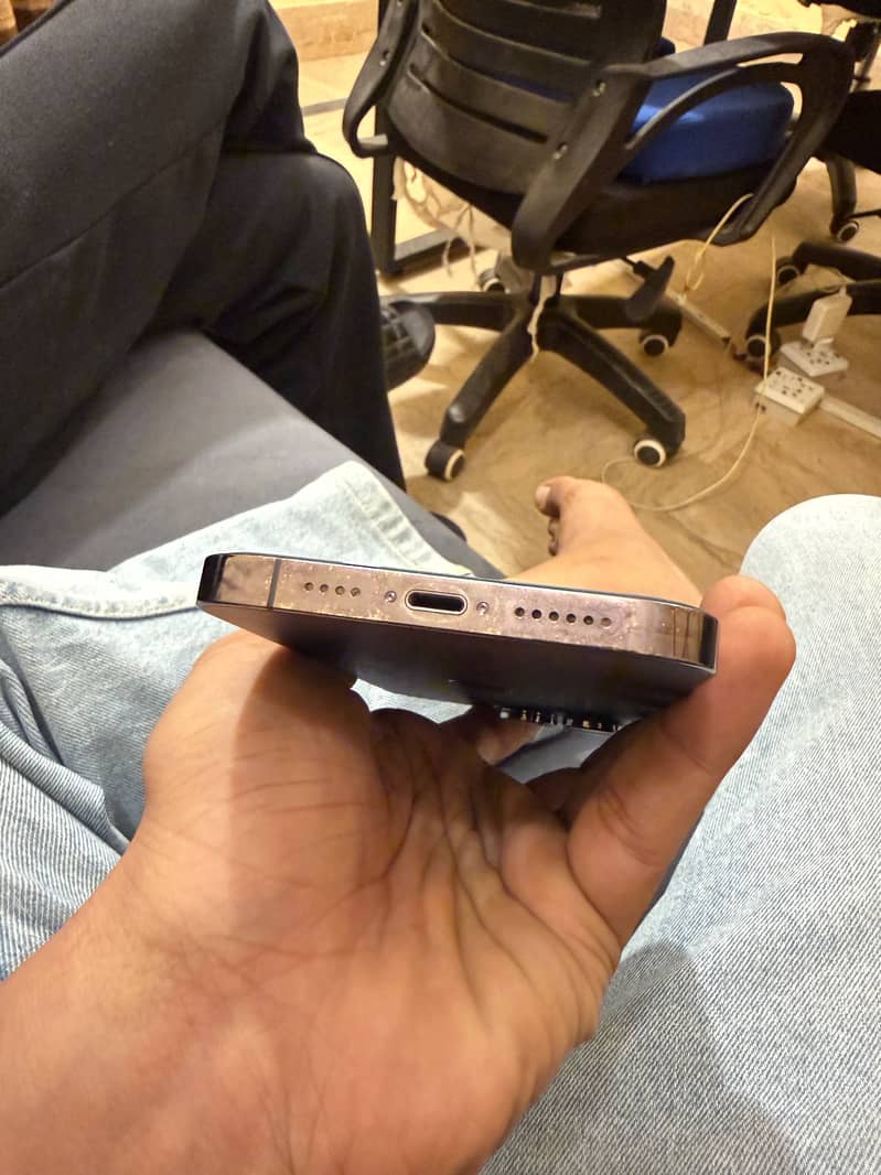 Apple iPhone 14 Pro Max 6