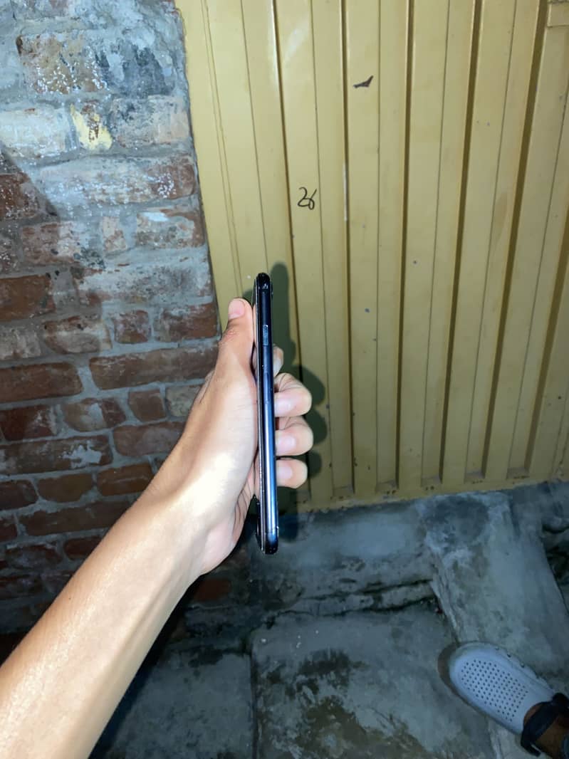 Apple iPhone SE 0