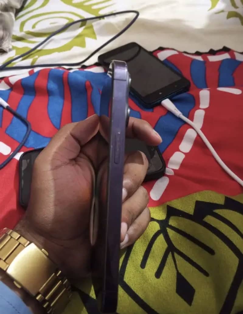 Apple iPhone 14 Pro 1
