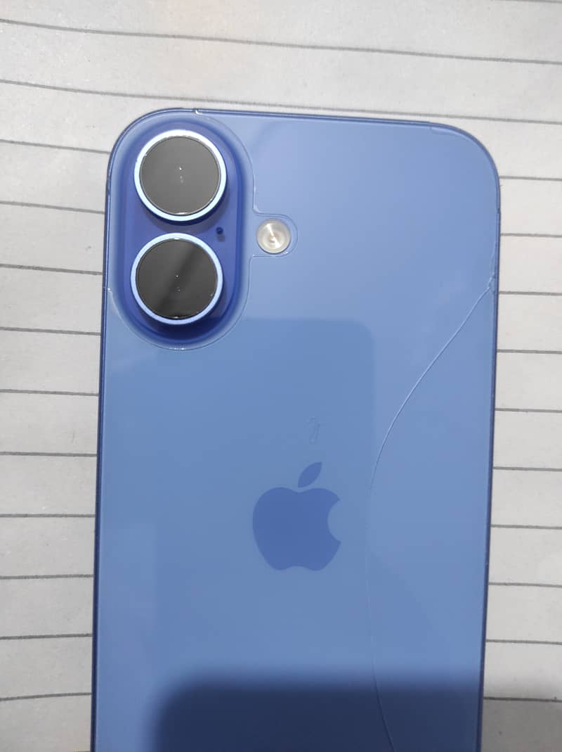 Apple iPhone 16 0