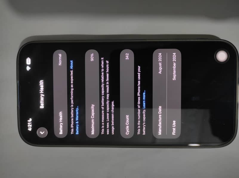 Apple iPhone 16 6