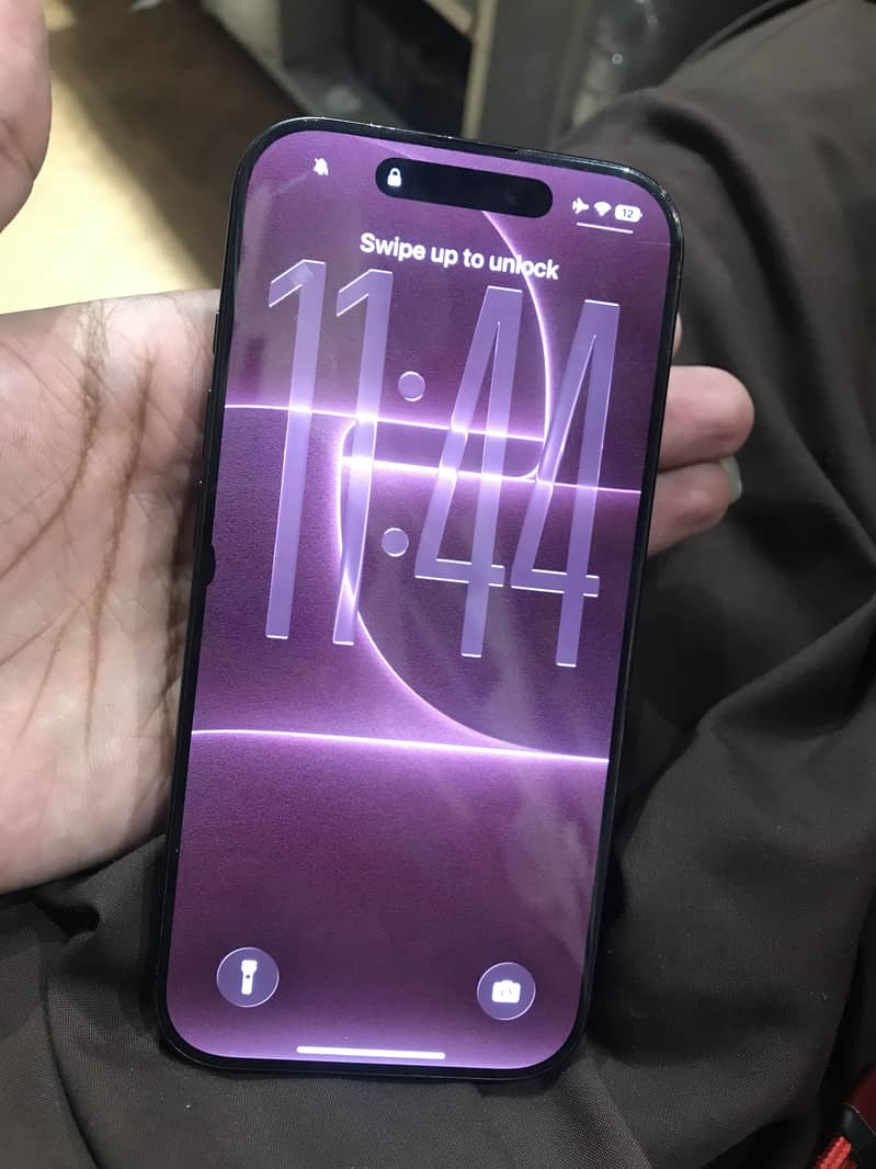 Apple iPhone 16 Pro jv 5