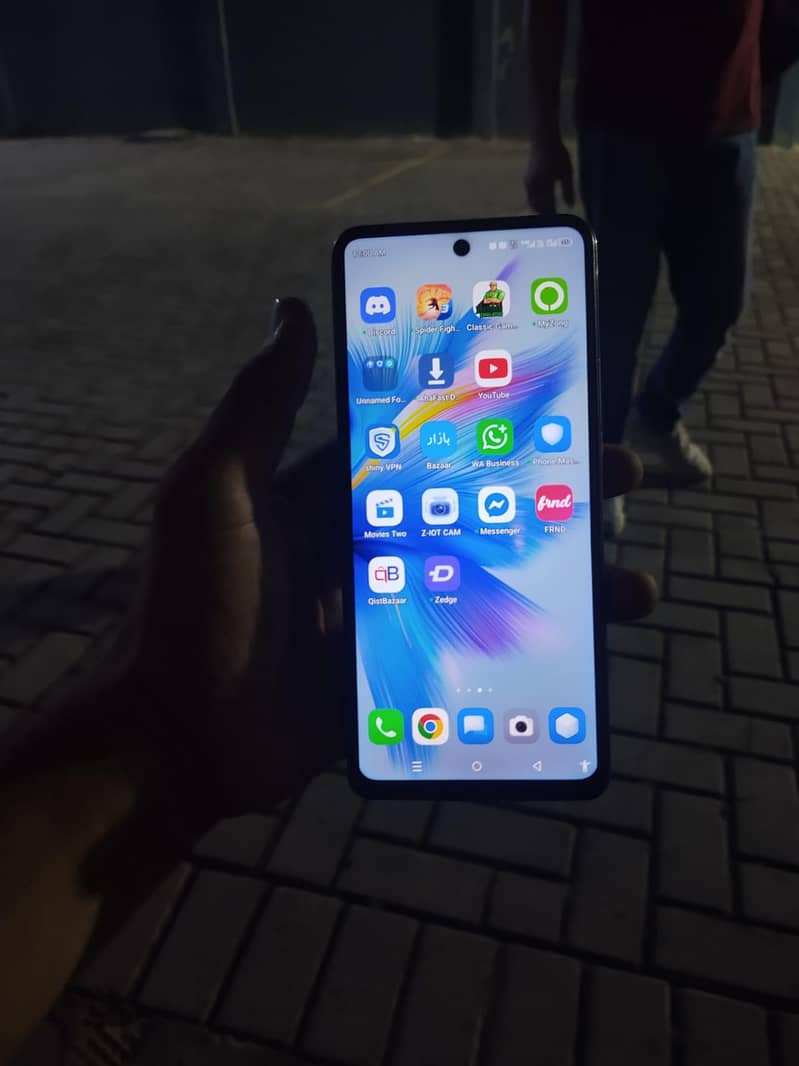 Infinix Note 30 8