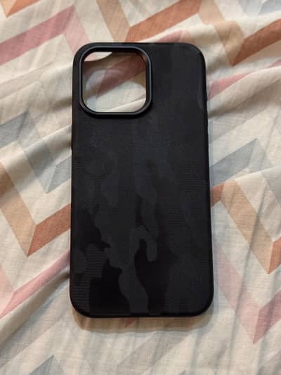 iPhone 15 Pro Max MagSafe Case – Black Military Camo