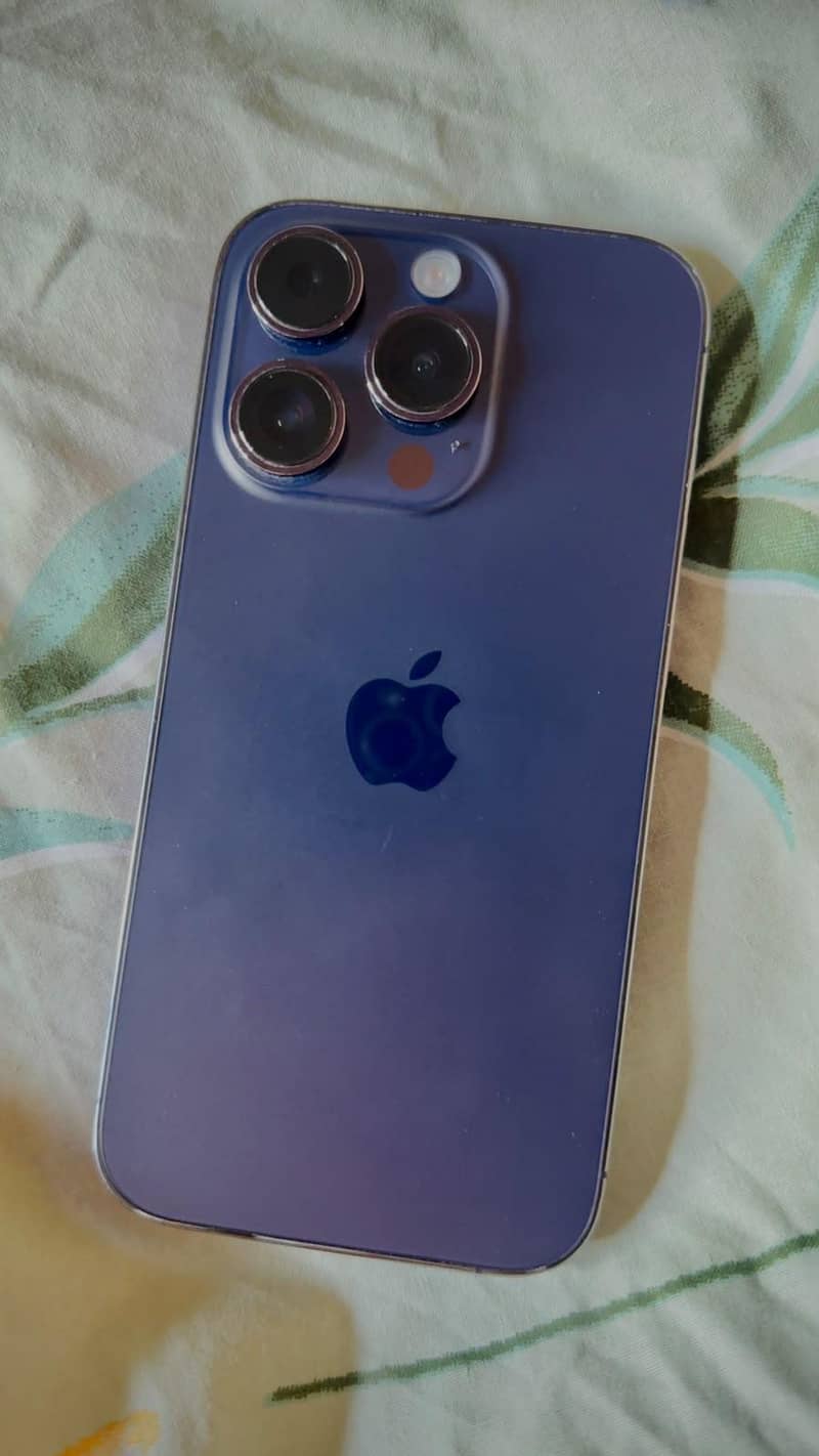 Apple iPhone 14 Pro 0