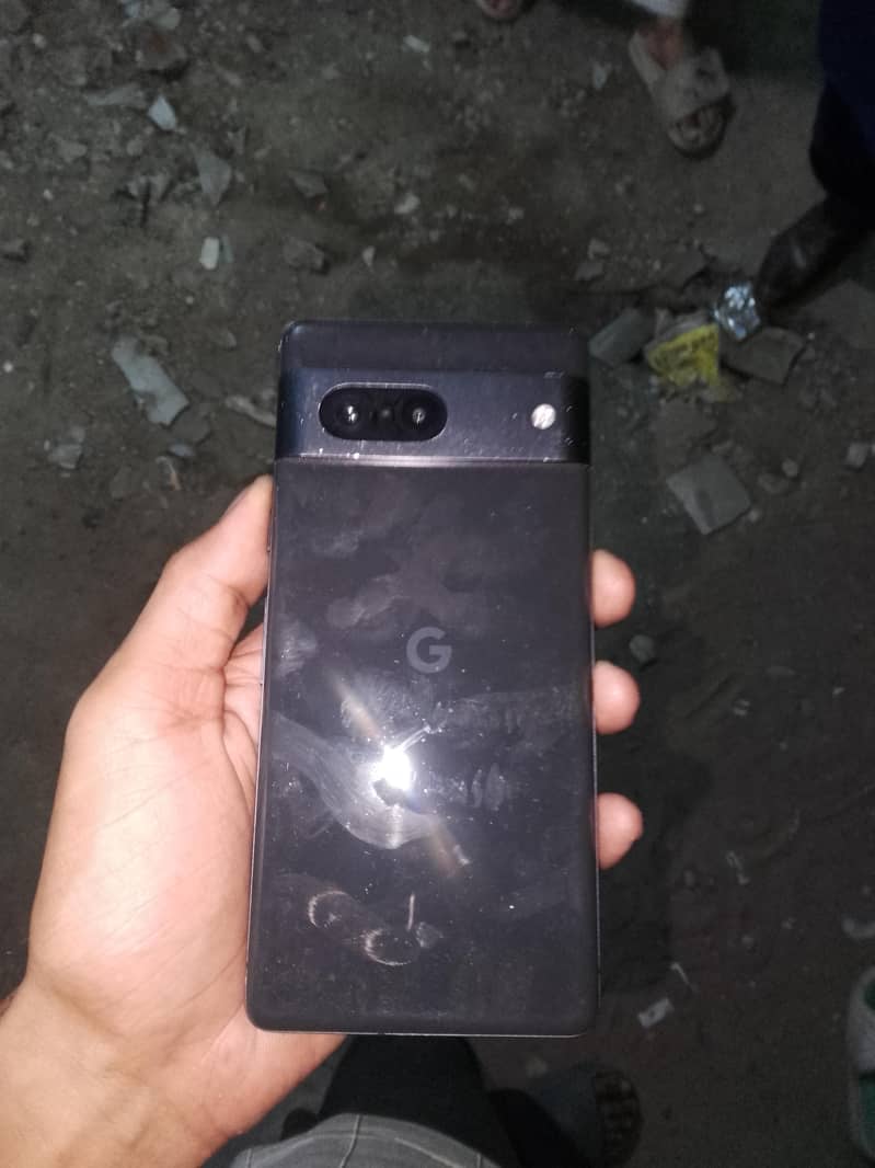 Google Pixel 7 4