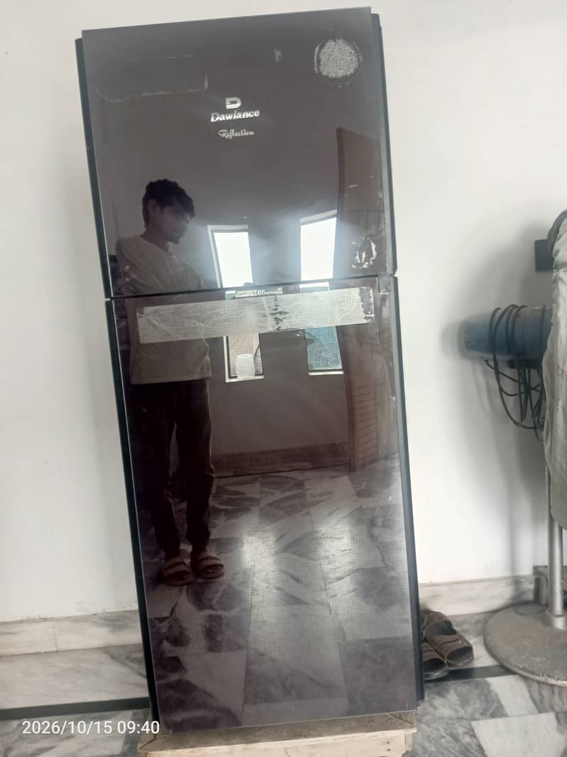 Dawlance fridge medium size 0