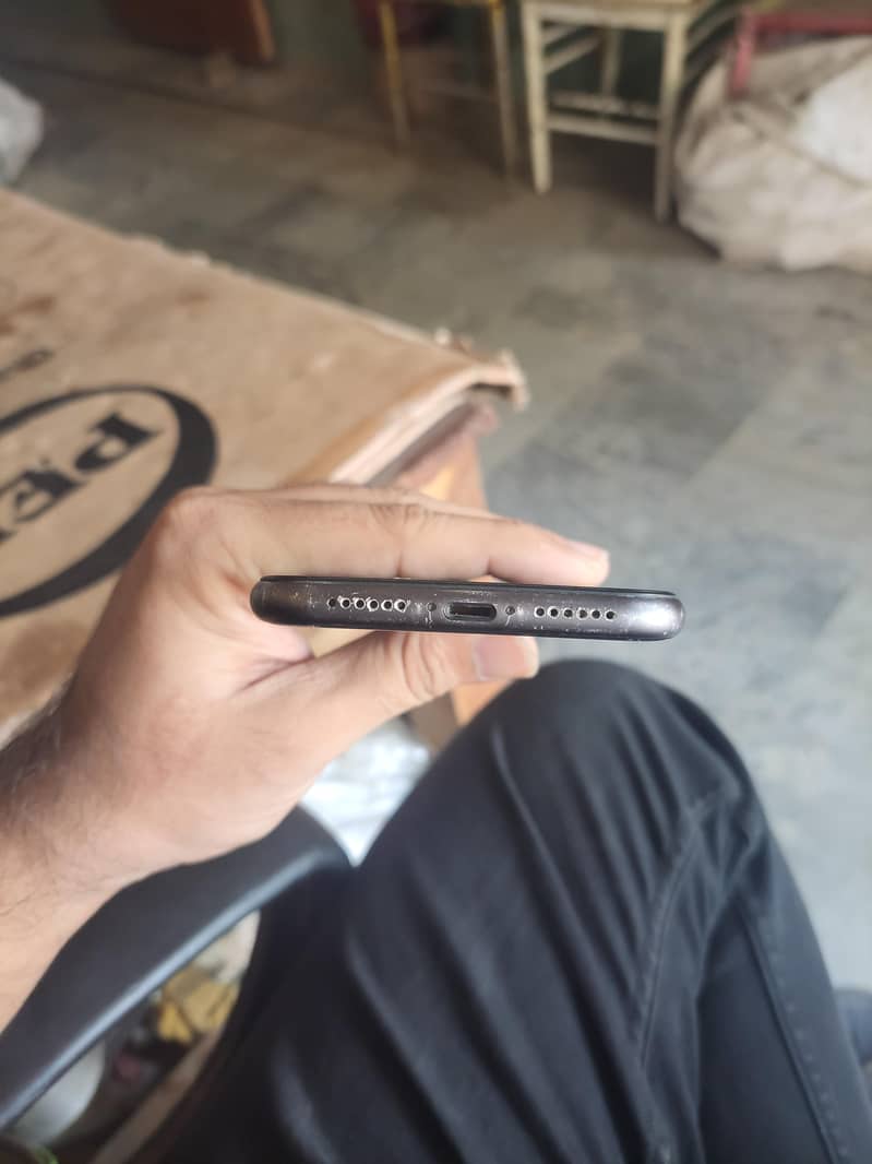 Apple iPhone 11 2