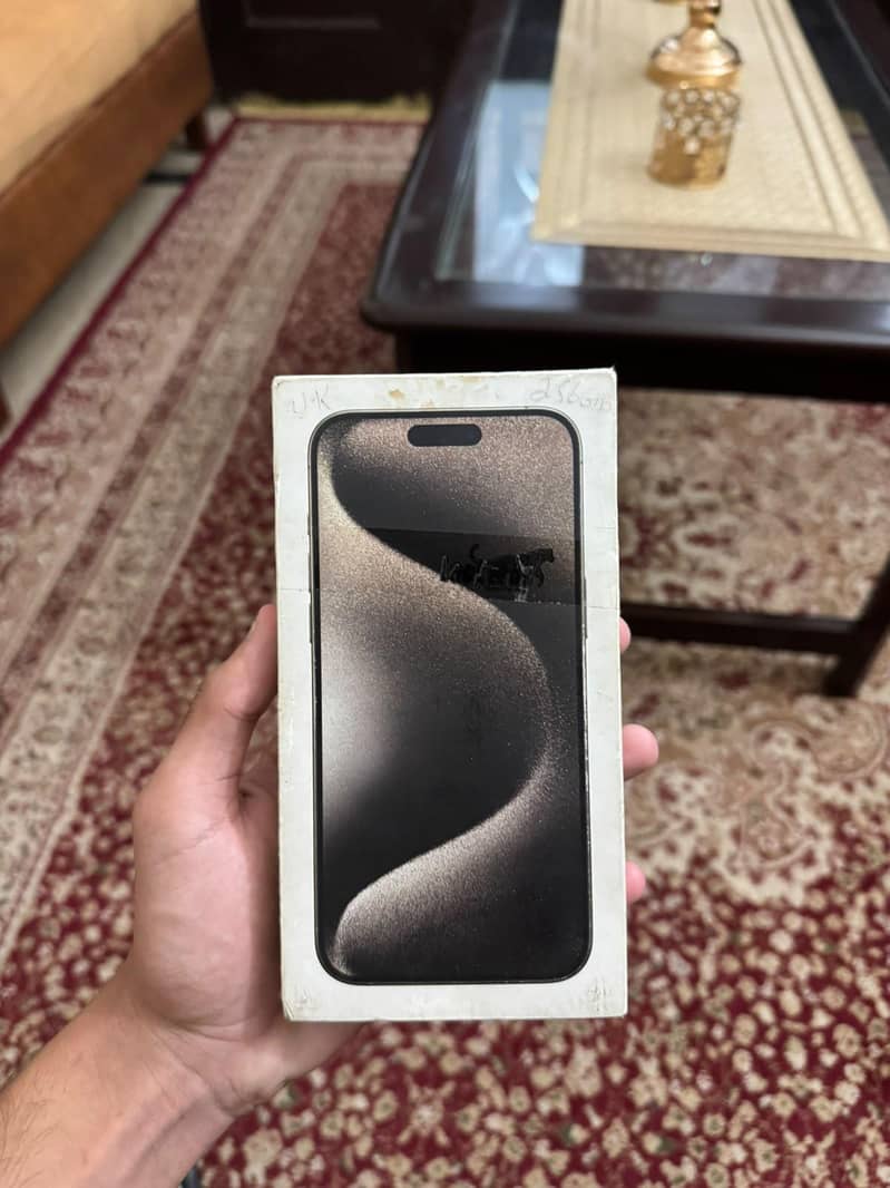 Apple iPhone 15 Pro Max 0