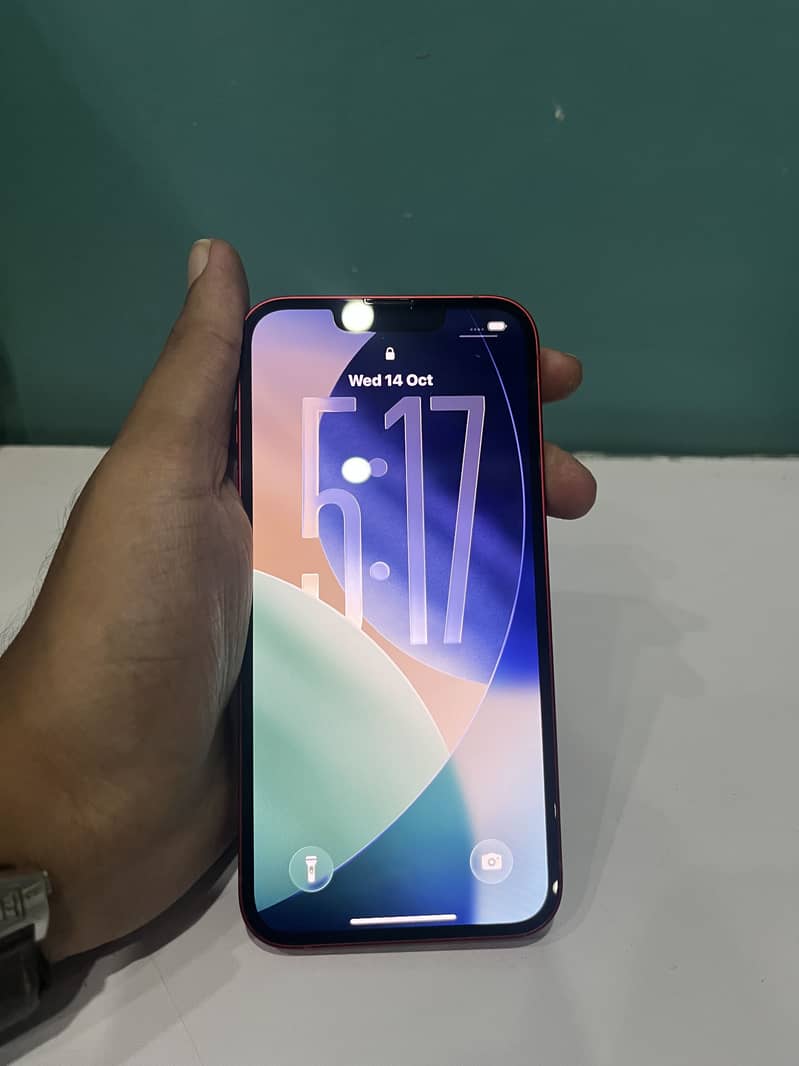 Apple iPhone 13 4