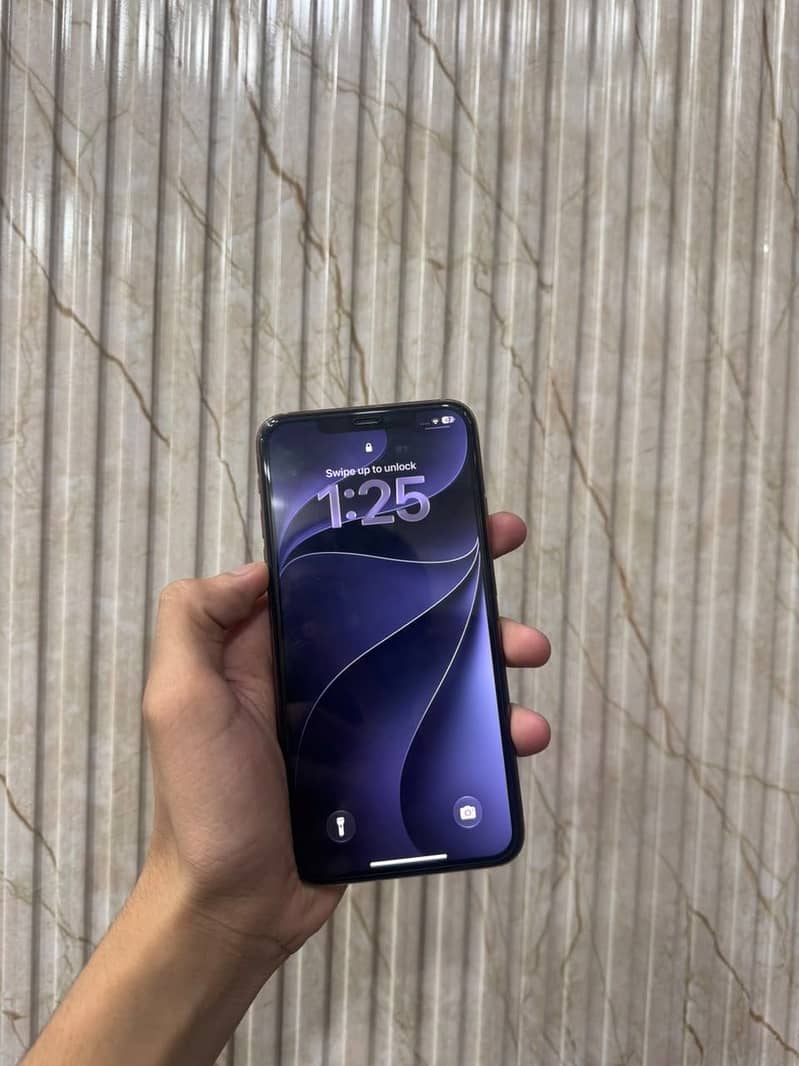 Apple iPhone 11 Pro Max 1