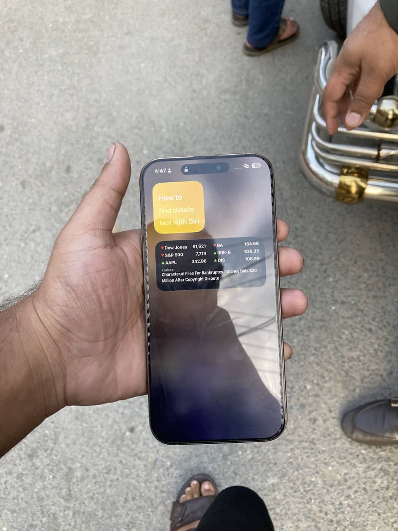 Apple iPhone 16 Pro Max 3