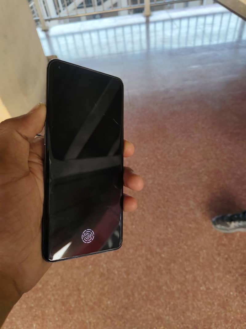 One Plus 9 Pro 0