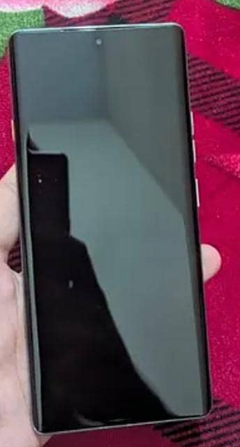 Tecno CAMON 40 Pro 1
