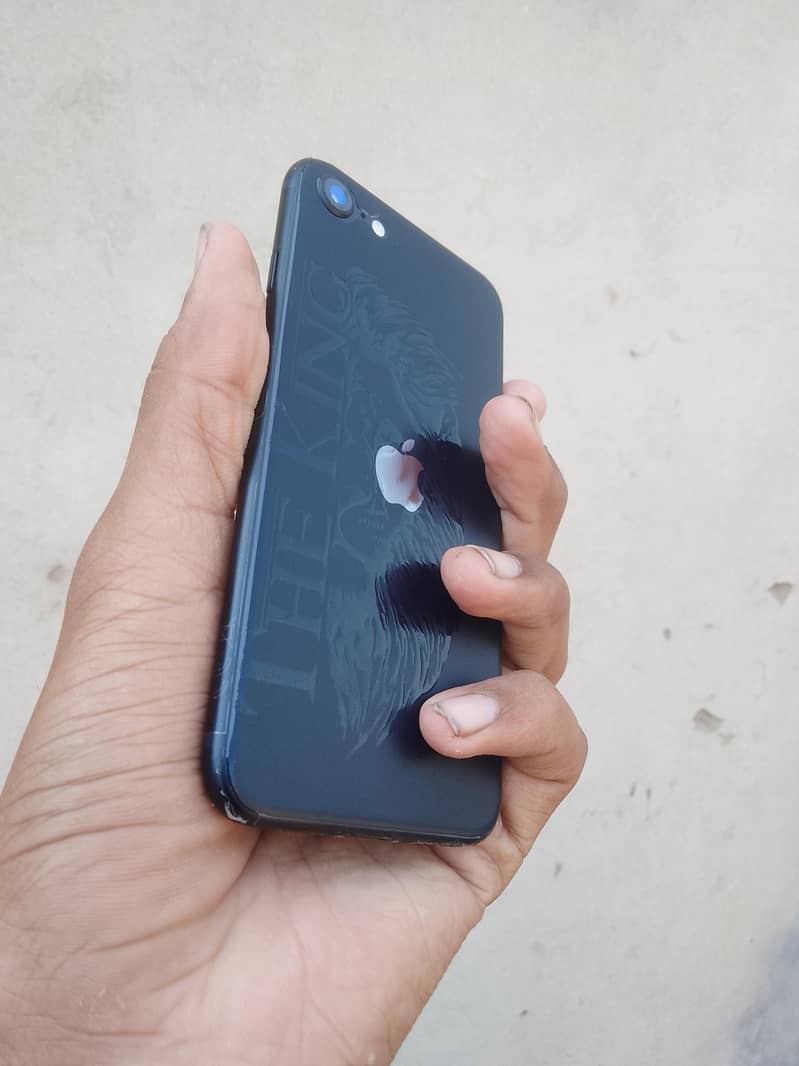 Apple iPhone SE 3