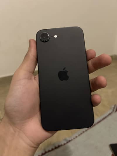 Apple iPhone 16e
