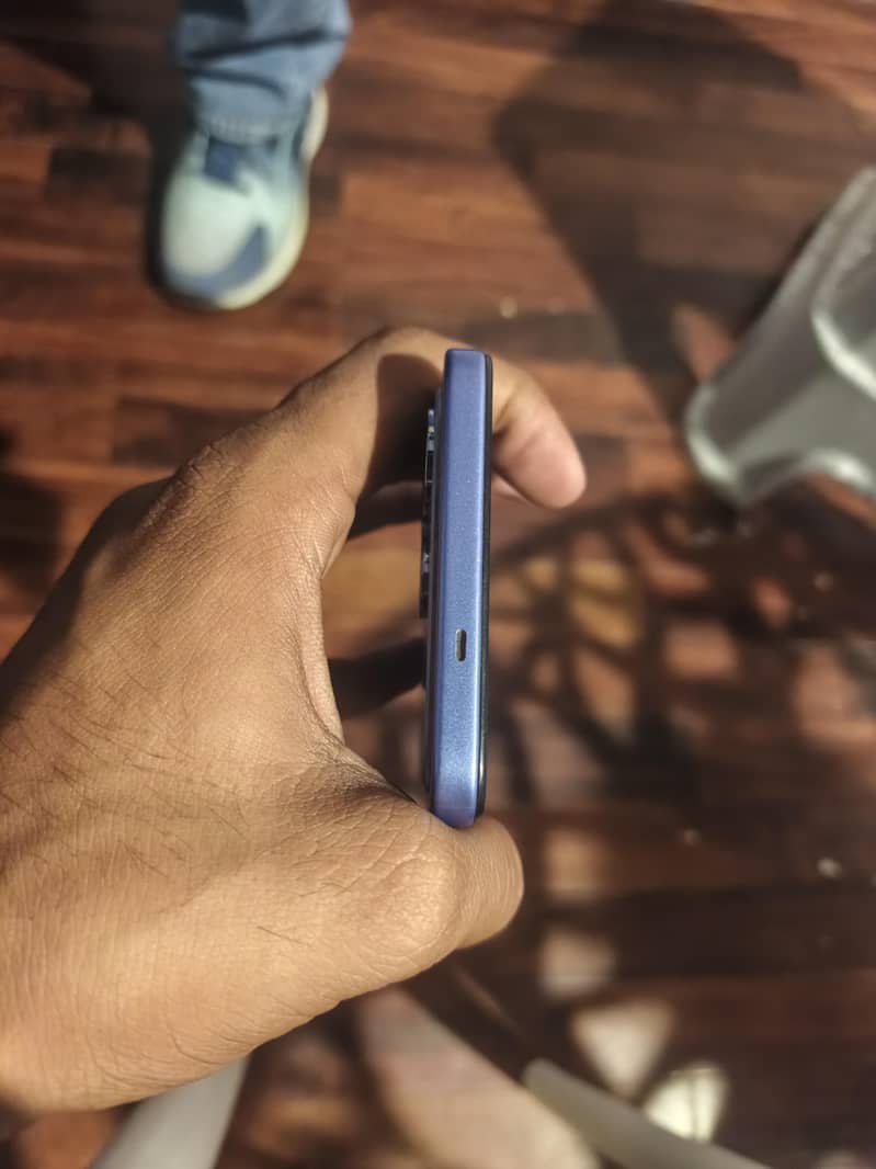 Tecno Spark 40 4
