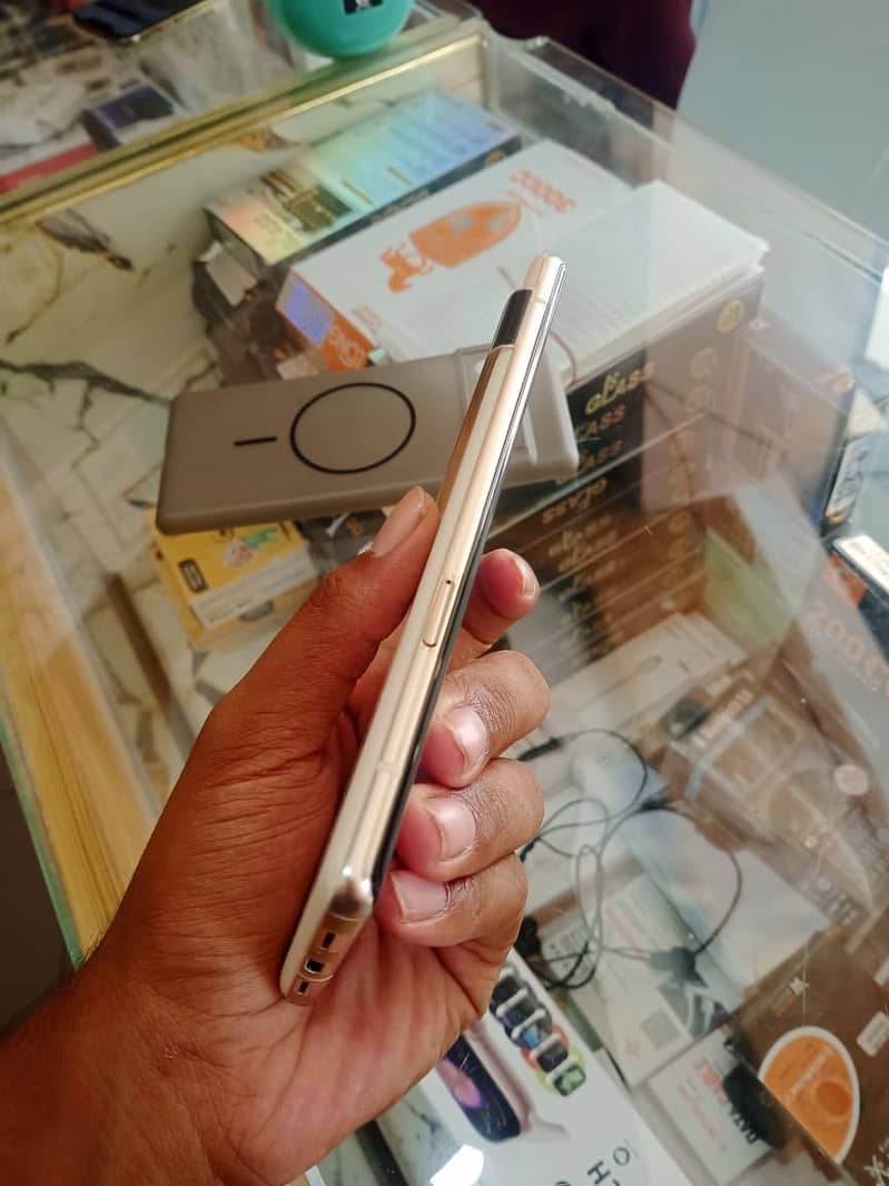 Google Pixel 6 Pro 2