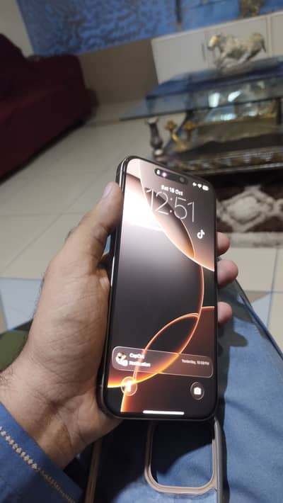 Apple iPhone 16 Pro Max 10 by 10
