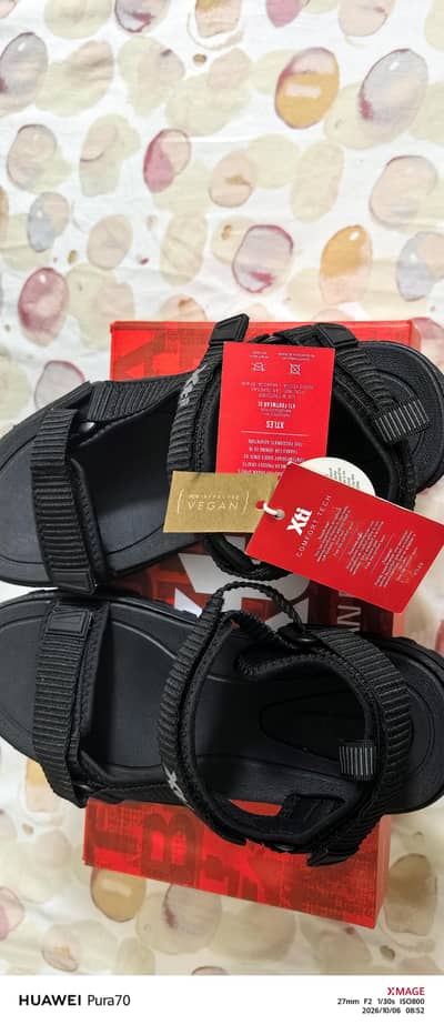 sandals spain size 8 new  price 16000