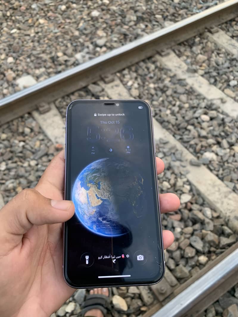 Apple iPhone 11 3