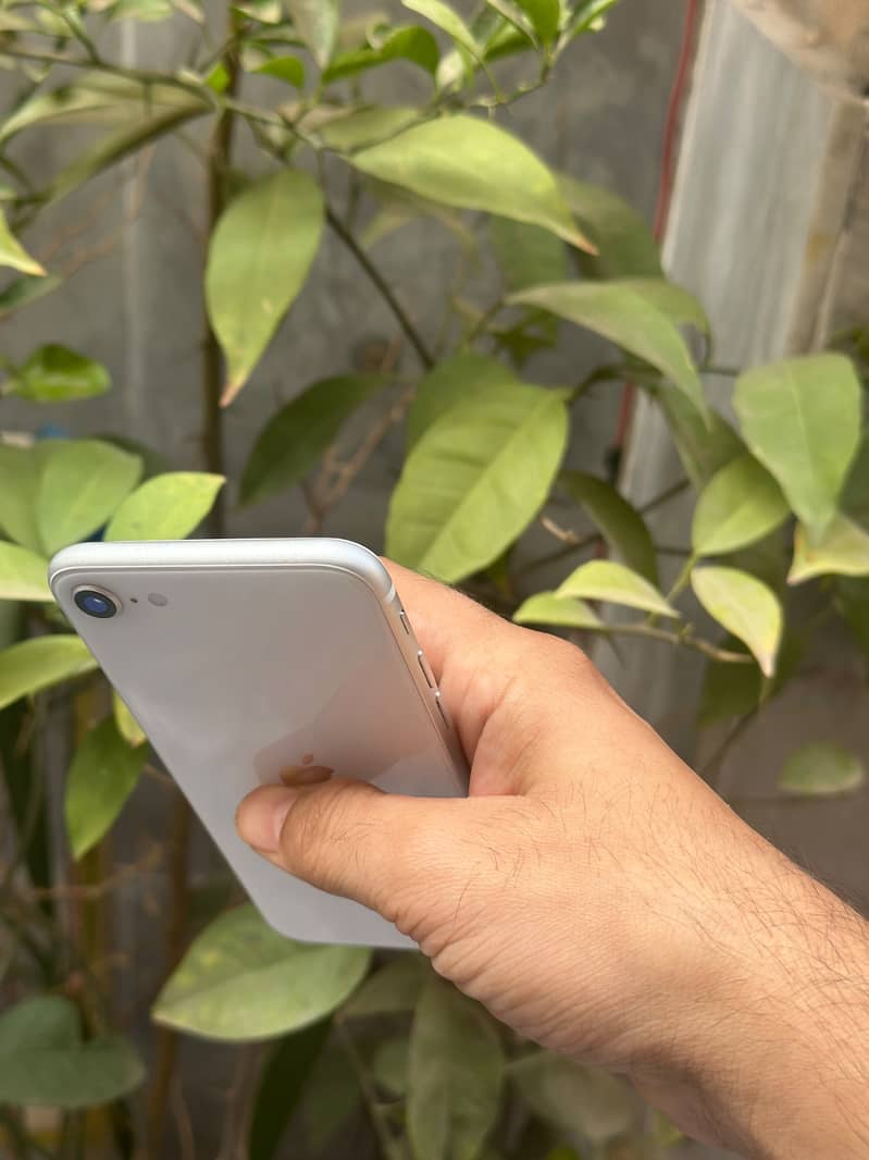 Apple iPhone SE 5