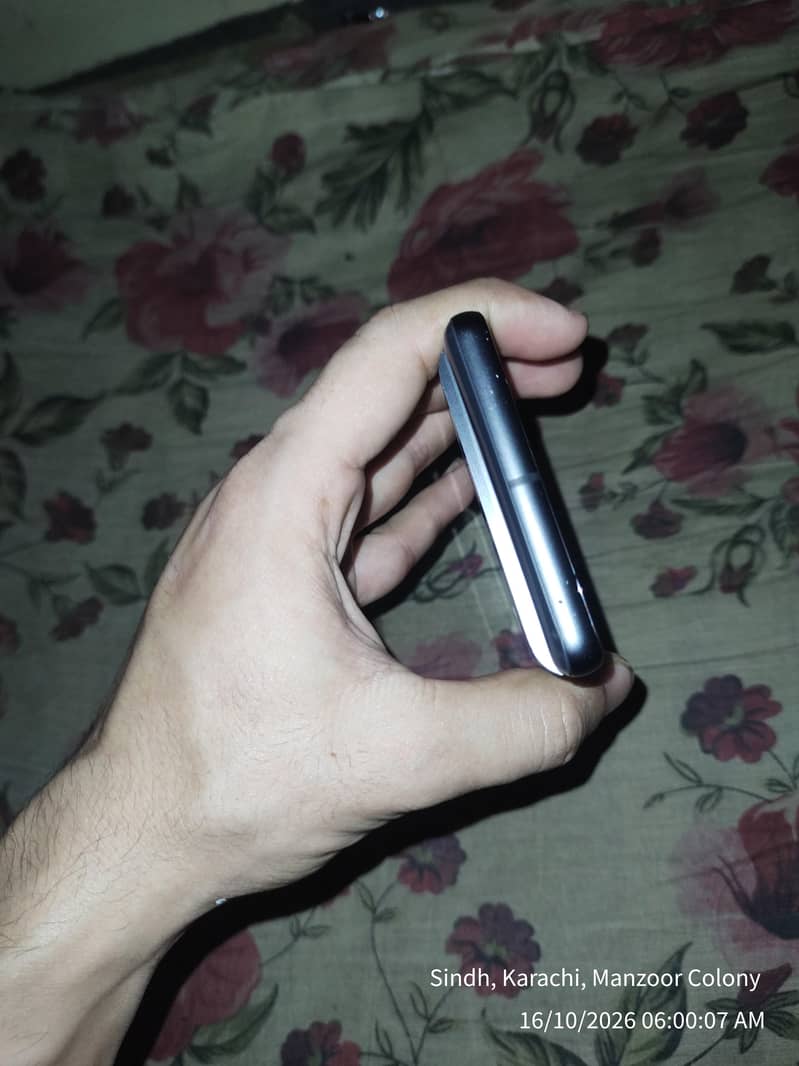 Google Pixel 7 4