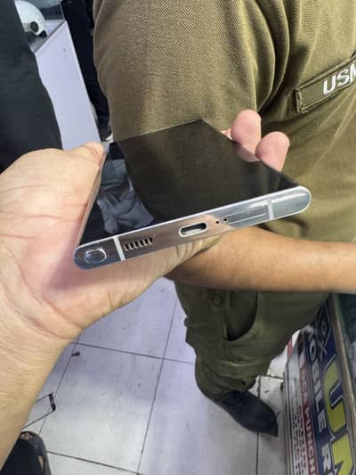 Samsung Mobile S22 Ultra